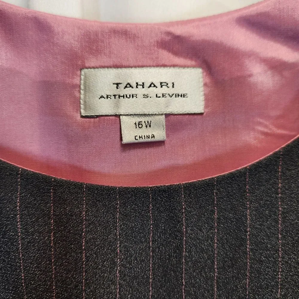 Tahari Pinstripe 3-Piece Suit Set Gray Pink Professional Business Attire - Picture 10 of 16